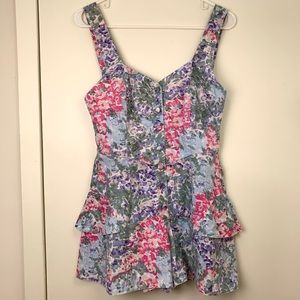 🚨SOLD 🌟 Host Pick 🌟 Vintage Floral Romper EVC